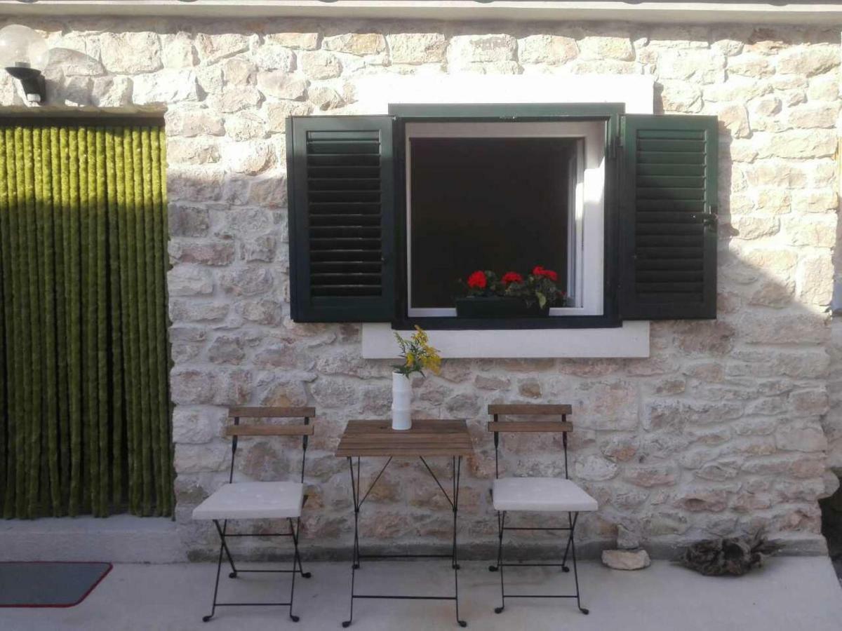 Old stone apartment Luka Zadar Buitenkant foto